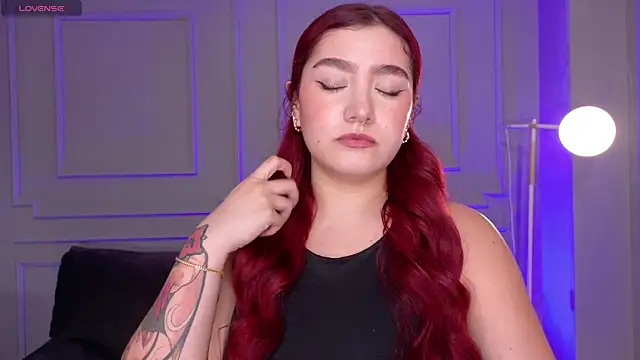 ViolettCastel online show from 03/13/26, 06:58