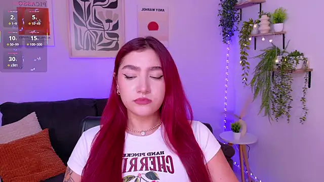 ViolettCastel online show from 04/14/26, 07:31