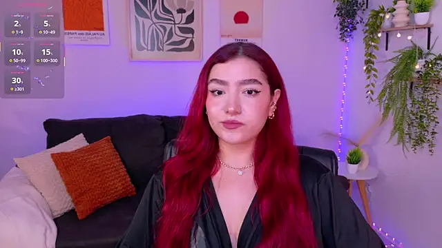 ViolettCastel online show from 04/17/26, 08:23