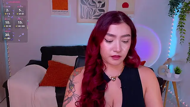Snapshot of ViolettCastel chatting on 07/02/26, 12:32 ViolettCastel online show from 07/02/26, 12:32