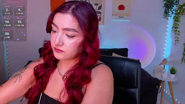 Snapshot of ViolettCastel chatting on 07/03/26, 12:17 ViolettCastel online show from 07/03/26, 12:17