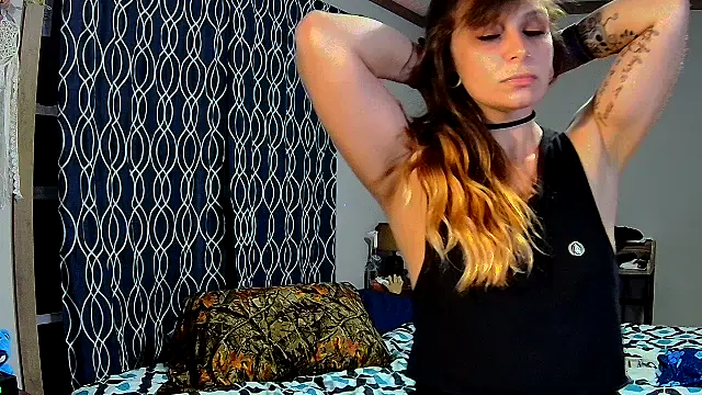 Snapshot of ZeelaXoXo chatting on 10/02/25, 04:30 ZeelaXoXo online show from 10/02/25, 04:30