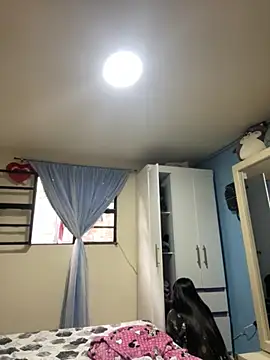 Kimmymadison- online show from 10/31/25, 05:03