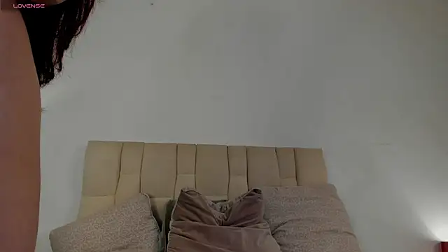 Roxxy mora online show from 02/14/25, 01:02