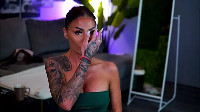 RaquelleVon online show from 02/09/26, 10:52