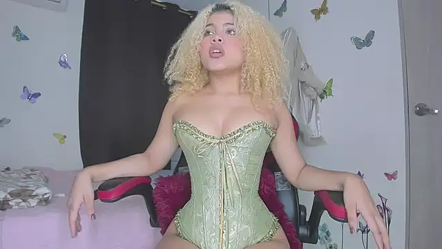 sofiacastillo01 online show from 09/12/25, 02:17