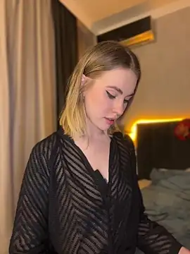 Snapshot of LoveGameSexx chatting on 01/05/25, 04:27 LoveGameSexx online show from 01/05/25, 04:27