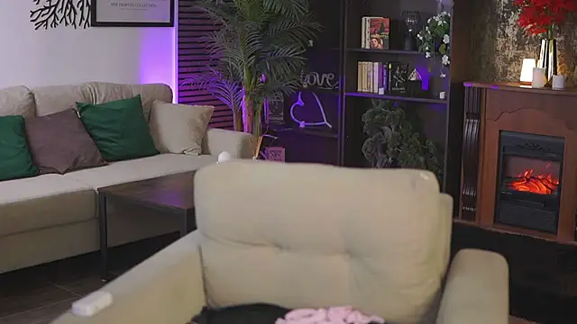 Snapshot of EvaSunderland chatting on 02/06/25, 03:16 EvaSunderland online show from 02/06/25, 03:16