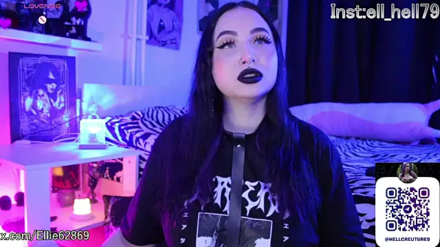 Kitty goth online show from 10/24/25, 06:48