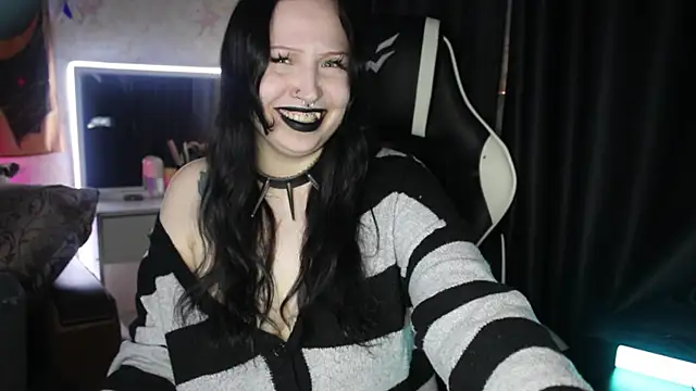 Kitty goth online show from 06/19/26, 10:13