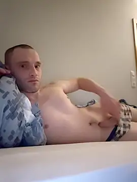 Snapshot of Bartzrl chatting on 09/19/25, 01:34 Bartzrl online show from 09/19/25, 01:34