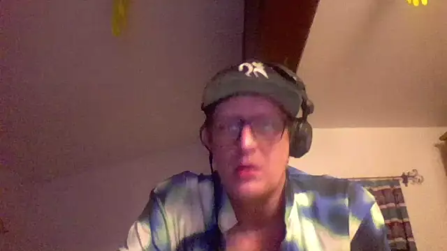 Bigthroaterboy online show from 12/18/24, 06:03
