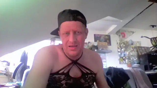 Bigthroaterboy online show from 06/17/26, 06:16