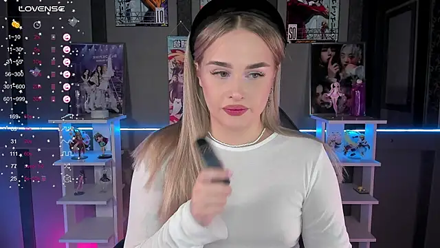 Ellen Soft online show from 09/25/25, 05:16