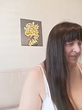 Snapshot of Women-pleasures chatting on 05/27/26, 08:00 Women-pleasures online show from 05/27/26, 08:00