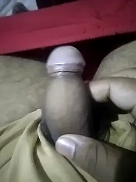 Snapshot of Small_dick____ chatting on 11/16/25, 05:29 Small dick online show from 11/16/25, 05:29