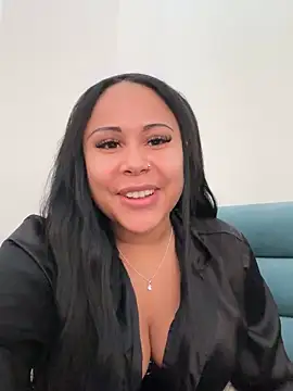 HaileyDiana online show from 02/15/25, 12:01