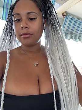 HaileyDiana online show from 09/18/25, 01:57