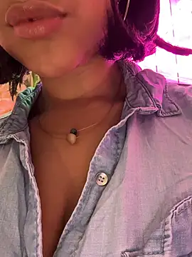 HaileyDiana online show from 06/04/26, 07:53