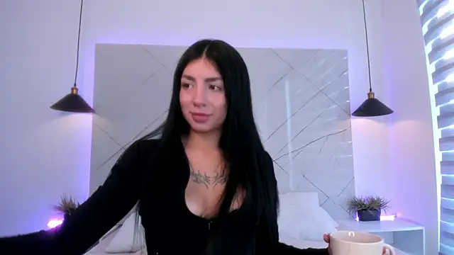 ANTONELLA  ROUSE  online show from 07/12/26, 11:56