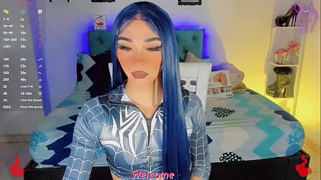 Snapshot of Baby_Aliz chatting on 10/30/25, 02:46 Baby Aliz online show from 10/30/25, 02:46