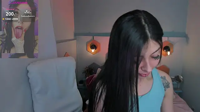 Snapshot of Melissa_Koster chatting on 01/25/25, 12:38 Melissa Koster online show from 01/25/25, 12:38