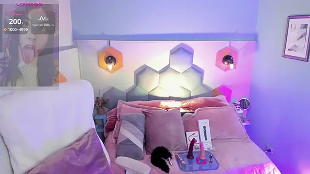 Snapshot of Melissa_Koster chatting on 03/21/25, 03:12 Melissa Koster online show from 03/21/25, 03:12