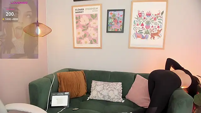 Snapshot of Melissa_Koster chatting on 10/12/25, 09:14 Melissa Koster online show from 10/12/25, 09:14