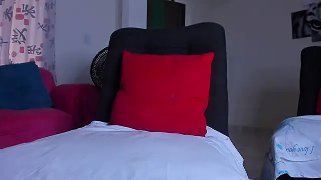 kerlysmith 24 online show from 09/25/25, 08:45