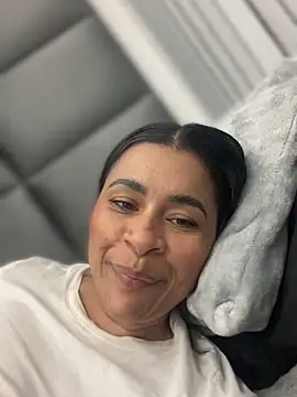 Snapshot of ANA_CARTER chatting on 12/03/25, 12:51 ANA CARTER online show from 12/03/25, 12:51