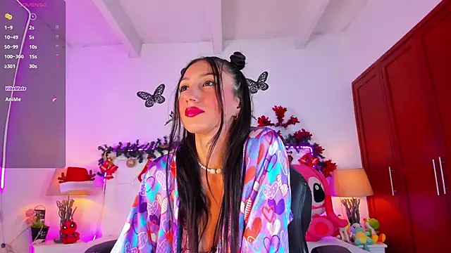 Snapshot of LyaEvanss chatting on 12/19/24, 02:45 LyaEvanss online show from 12/19/24, 02:45