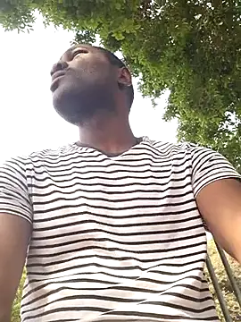 Snapshot of Petrossa chatting on 09/23/25, 01:14 Petrossa online show from 09/23/25, 01:14