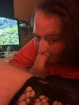 Snapshot of WilldoPita chatting on 02/13/25, 05:05 WilldoPita online show from 02/13/25, 05:05