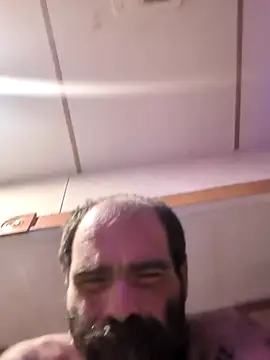 Snapshot of WilldoPita chatting on 10/27/25, 07:12 WilldoPita online show from 10/27/25, 07:12