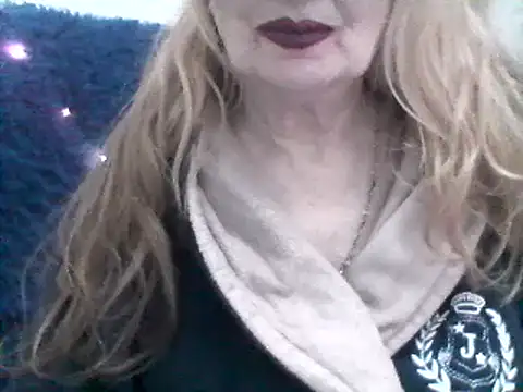 CarlyTreat online show from 01/25/25, 05:08