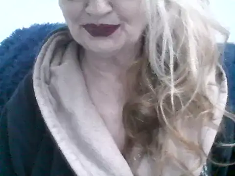 CarlyTreat online show from 02/10/25, 06:13