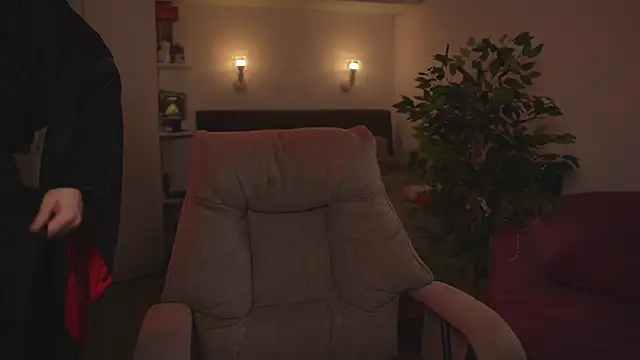 Snapshot of Naughty_mooncake chatting on 11/01/25, 03:03 Naughty mooncake online show from 11/01/25, 03:03