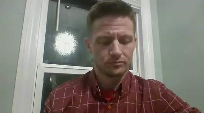 Snapshot of trash4cash chatting on 01/06/25, 12:27 trash4cash online show from 01/06/25, 12:27