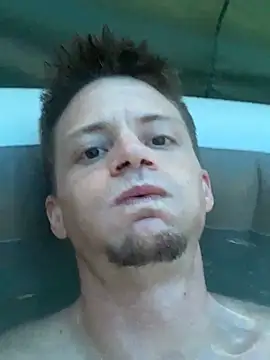 Snapshot of trash4cash chatting on 01/18/25, 09:45 trash4cash online show from 01/18/25, 09:45