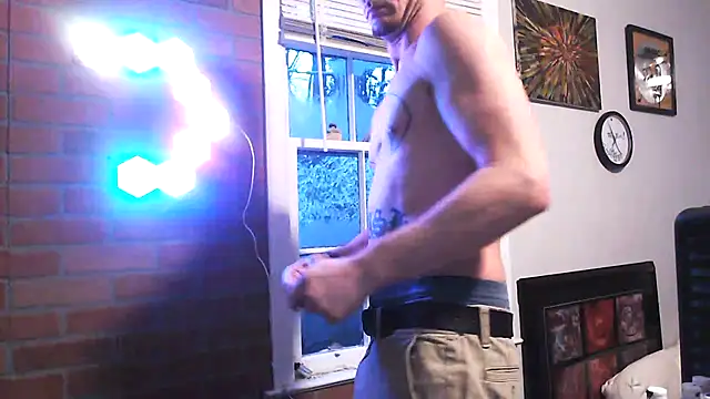 Snapshot of trash4cash chatting on 01/21/25, 10:51 trash4cash online show from 01/21/25, 10:51