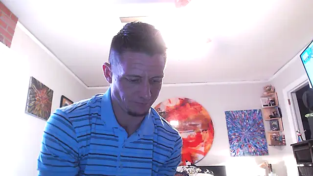 Snapshot of trash4cash chatting on 01/24/25, 08:54 trash4cash online show from 01/24/25, 08:54