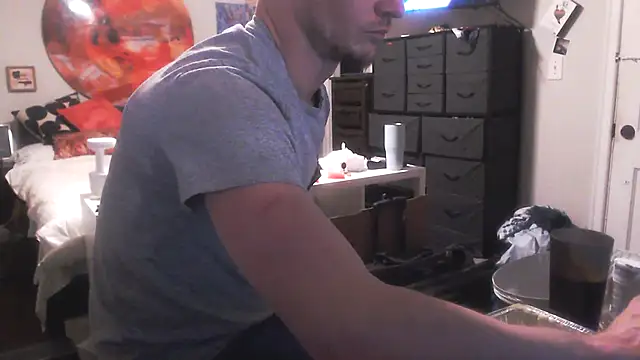 Snapshot of trash4cash chatting on 01/30/25, 06:03 trash4cash online show from 01/30/25, 06:03