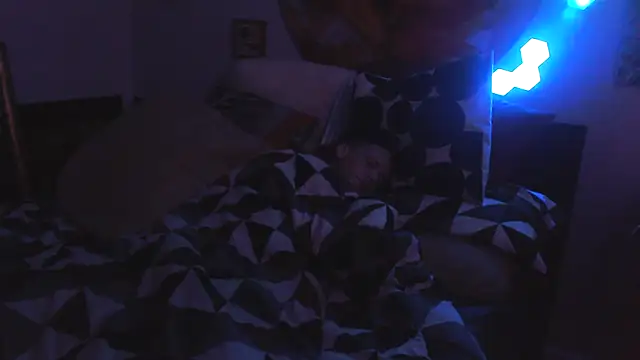 Snapshot of trash4cash chatting on 02/22/25, 03:58 trash4cash online show from 02/22/25, 03:58