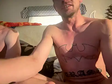 Snapshot of trash4cash chatting on 09/24/25, 03:48 trash4cash online show from 09/24/25, 03:48