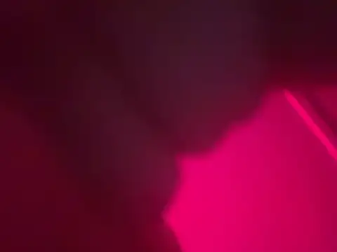 Snapshot of trash4cash chatting on 11/25/25, 12:27 trash4cash online show from 11/25/25, 12:27