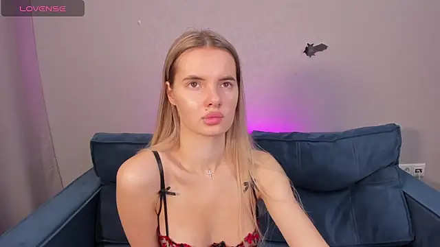 Erika Carpenter online show from 01/14/25, 12:11