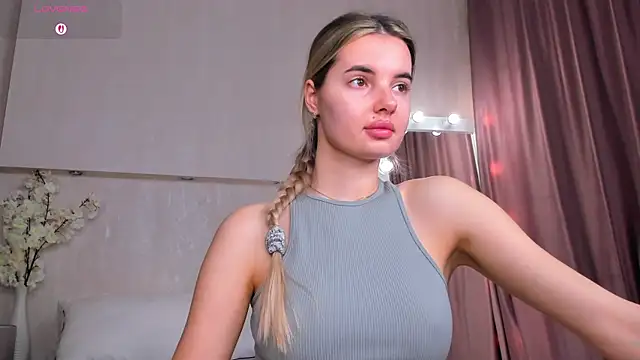 Erika Carpenter online show from 04/08/26, 12:10