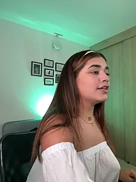 Snapshot of JoselinFlower_ chatting on 02/01/25, 12:40 JoselinFlower online show from 02/01/25, 12:40