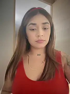 Snapshot of JoselinFlower_ chatting on 02/11/25, 02:14 JoselinFlower online show from 02/11/25, 02:14