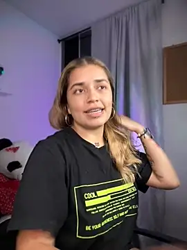 Snapshot of JoselinFlower_ chatting on 11/29/25, 02:03 JoselinFlower online show from 11/29/25, 02:03